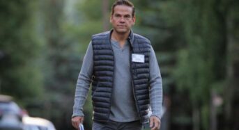Lachlan Murdoch sues the owners of Crikey for defamation