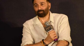 When Rajkumar Santoshi says that Bollywood has failed to do justice to Sunny Deol. Sunny Deol breaks down in tears