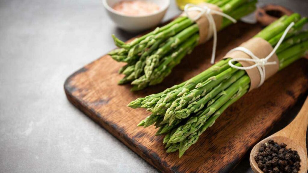 Superfood Asparagus Discover THESE FIVE advantages of this evergreen