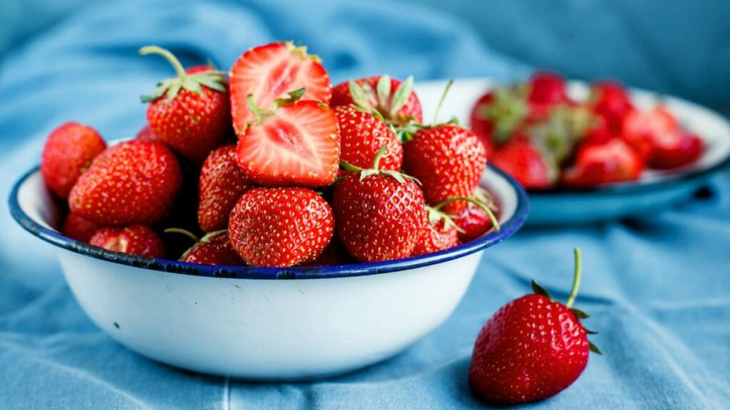 Superfood Strawberry Discover These 5 Advantages of This Vibrant Red Fruit