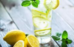 5 Homemade Drinks To Naturally Reduce Bloating